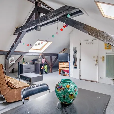 Large Studio Poincare *